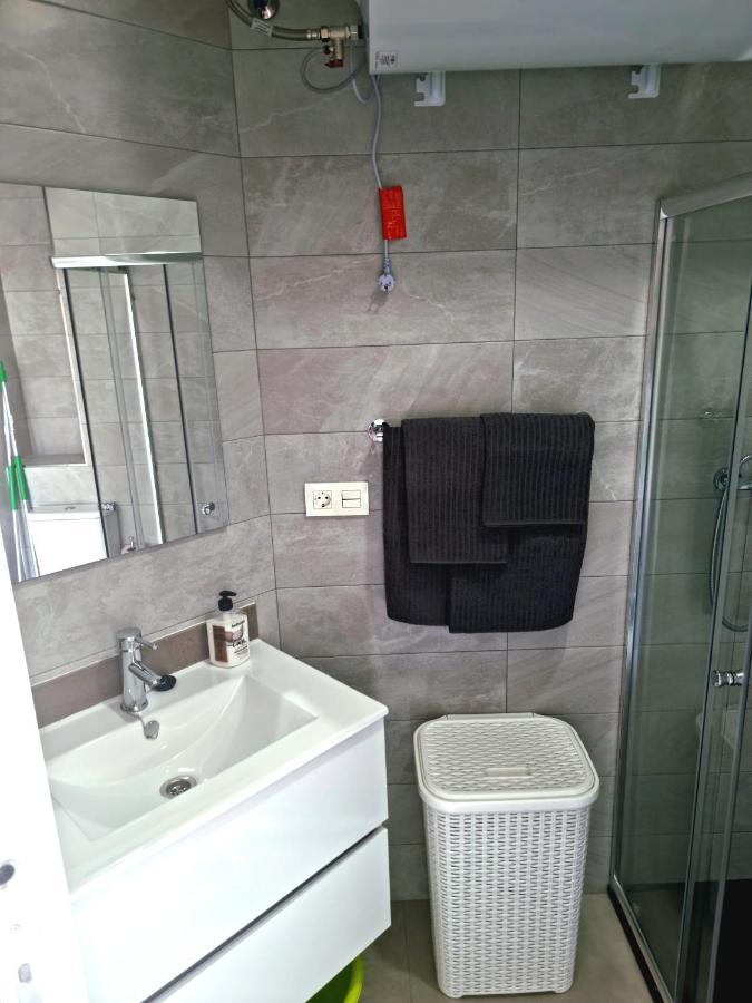 Apartamentos Elemar Free Luggage Storage Málaga Eksteriør billede
