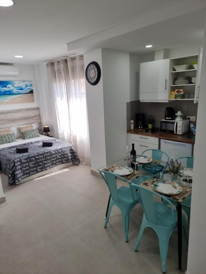 Apartamentos Elemar Free Luggage Storage Málaga Eksteriør billede