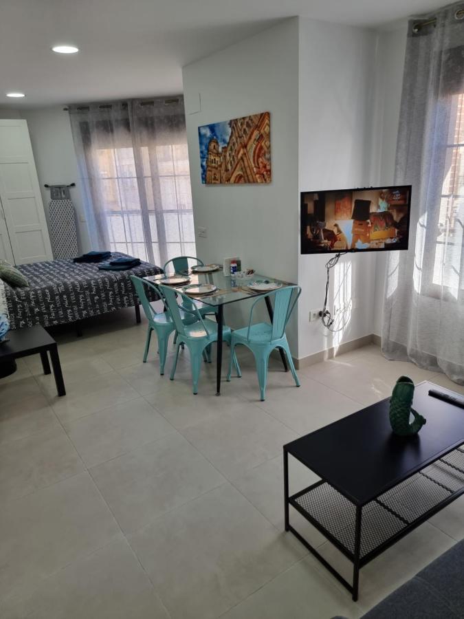 Apartamentos Elemar Free Luggage Storage Málaga Eksteriør billede