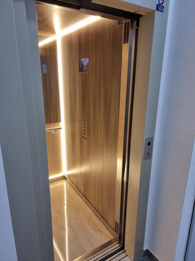 Apartamentos Elemar Free Luggage Storage Málaga Eksteriør billede